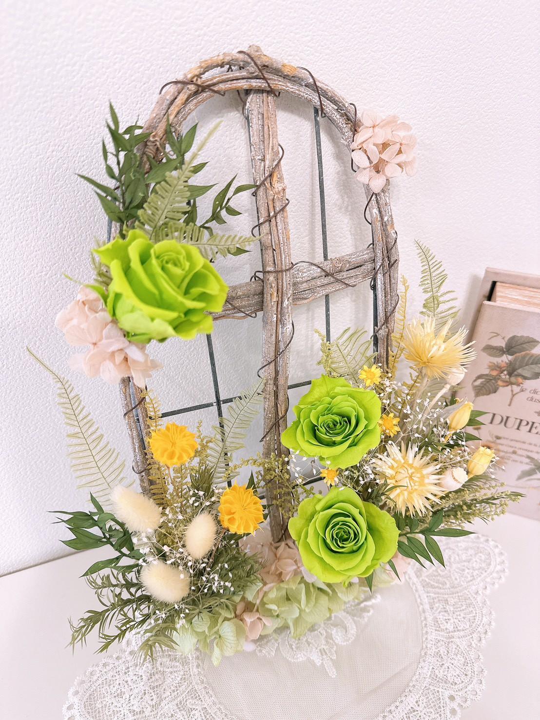 窓辺に咲く 春のグリーンローズ ウィンドウアレンジ ナチュラル 母の日 春限定2026 ギフト 癒し 新生活 インテリア | 7枚目